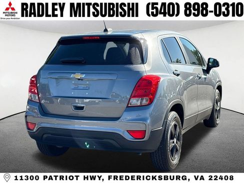 Used 2020 Chevrolet Trax LS w/ Tint and Cruise Package FWD image 17