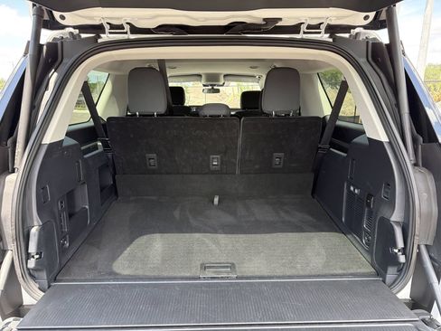 Used 2025 Ford Expedition Max Active RWD image 9