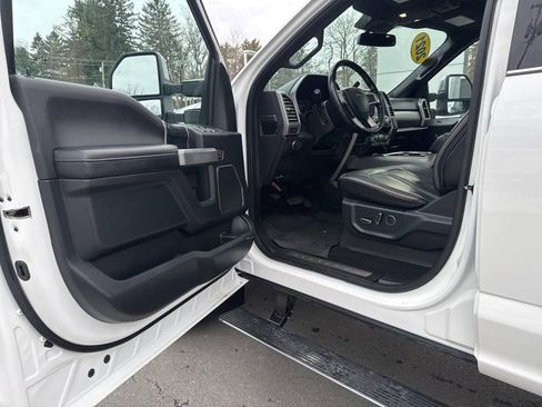 Used 2021 Ford F250 Platinum image 13