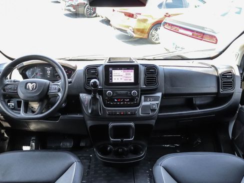 Used 2024 RAM ProMaster 2500 w/ Convenience Group FWD image 12