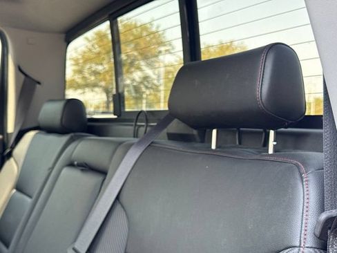 Used 2018 GMC Sierra 1500 SLT AWD/4WD image 25