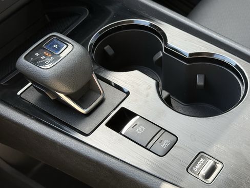Used 2021 Nissan Rogue SV w/ Premium Package FWD image 24