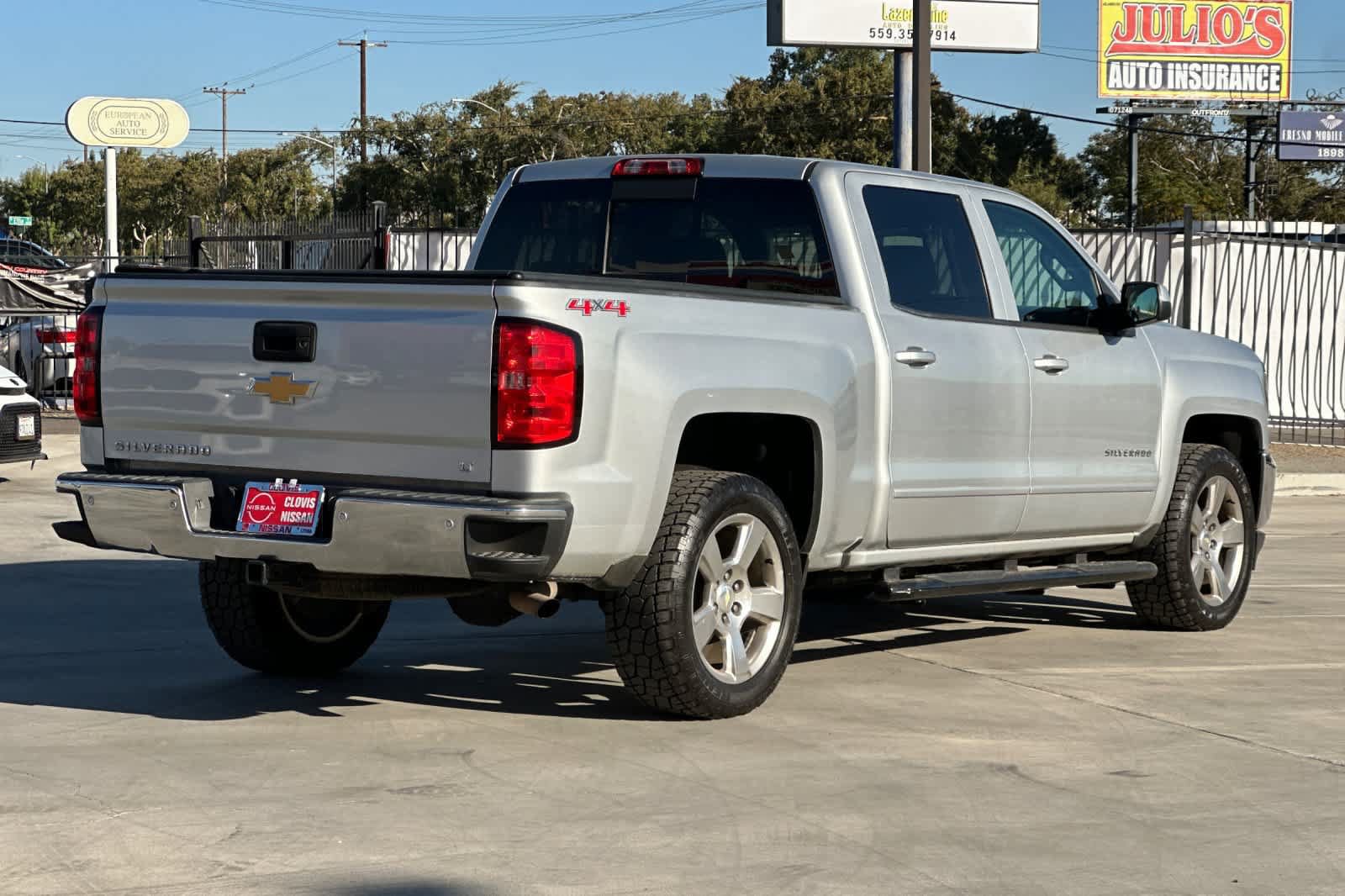 Used 2017 Chevrolet Silverado 1500 LT w/ All Star Edition AWD/4WD image 2