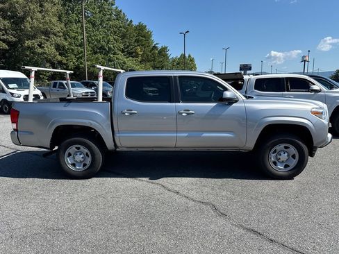 Used 2020 Toyota Tacoma SR w/ SR Convenience Package RWD image 8