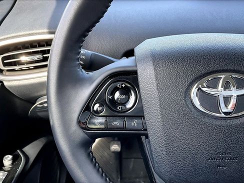 Certified 2022 Toyota Prius Prime LE image 23
