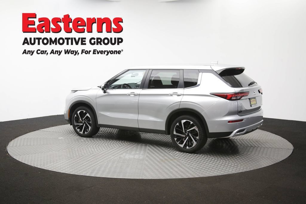 Used 2024 Mitsubishi Outlander SE FWD image 63