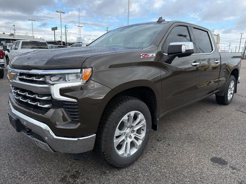 Used 2023 Chevrolet Silverado 1500 LTZ w/ Technology Package AWD/4WD image 1