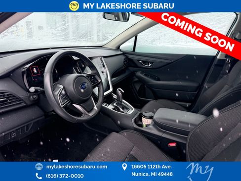 Used 2025 Subaru Outback Premium image 10