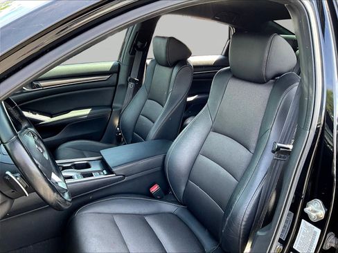 Used 2019 Honda Accord Sport image 20