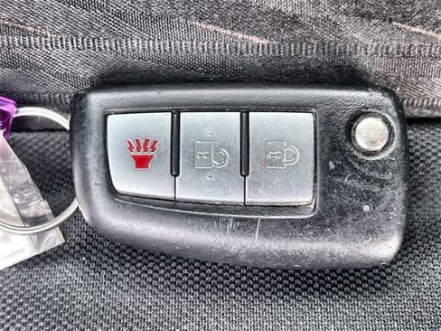 Used 2017 Nissan Rogue S image 21