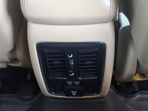 Used 2019 Jeep Grand Cherokee Limited AWD/4WD image 14