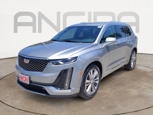 Used 2025 Cadillac XT6 Premium Luxury FWD image 6