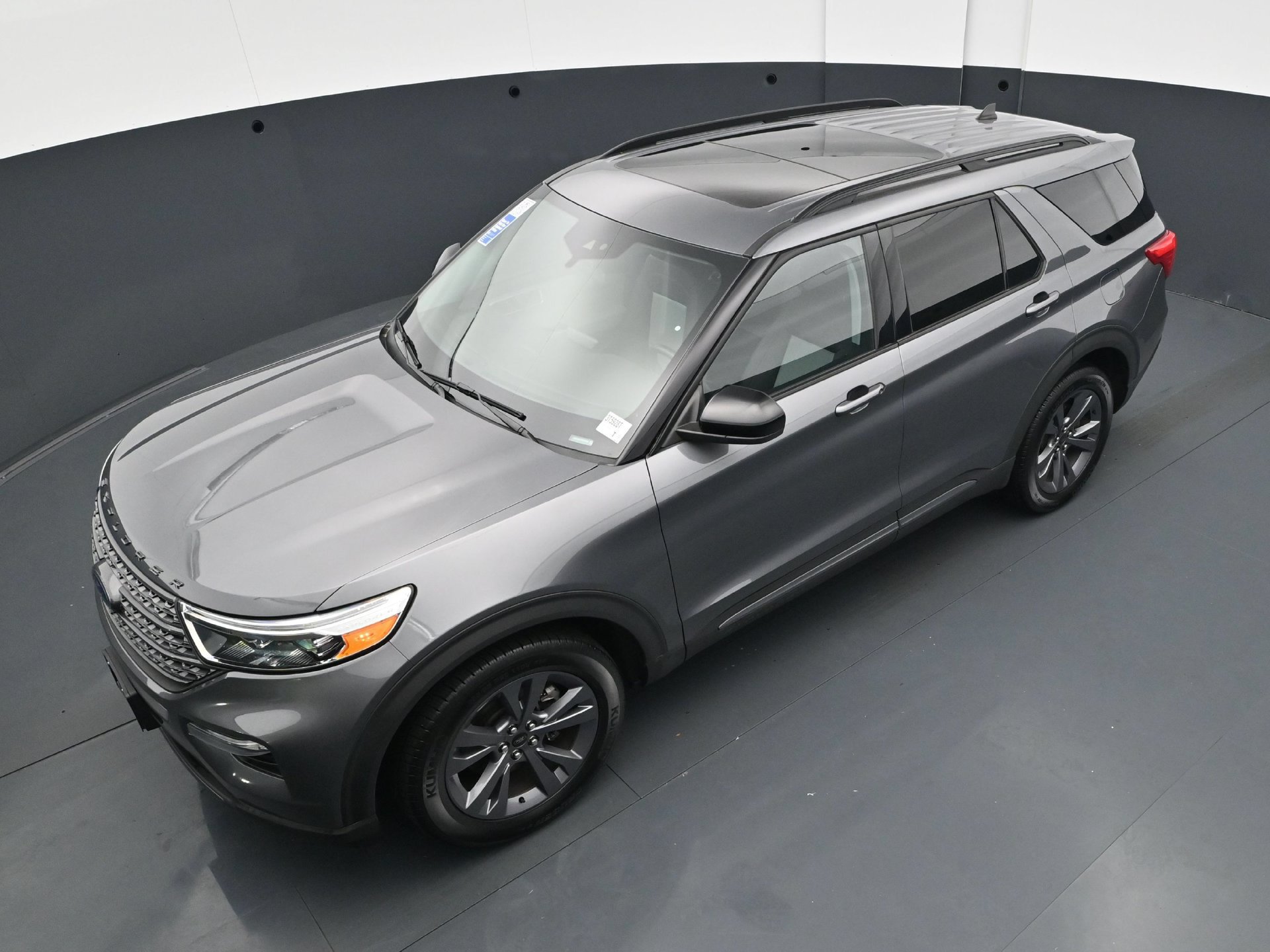 Used 2022 Ford Explorer XLT w/ Equipment Group 202A AWD/4WD image 41