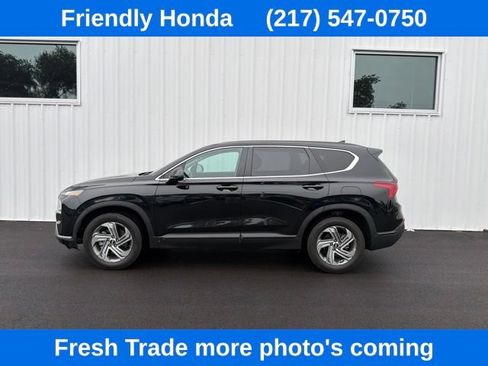 Used 2023 Hyundai Santa Fe SE FWD image 3