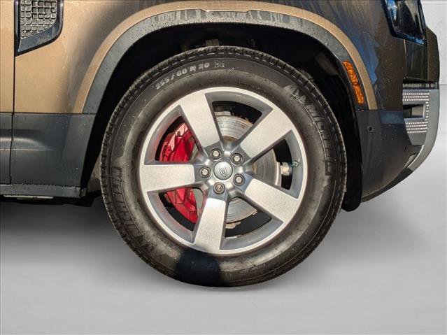 Used 2020 Land Rover Defender 110 First Edition AWD/4WD image 23