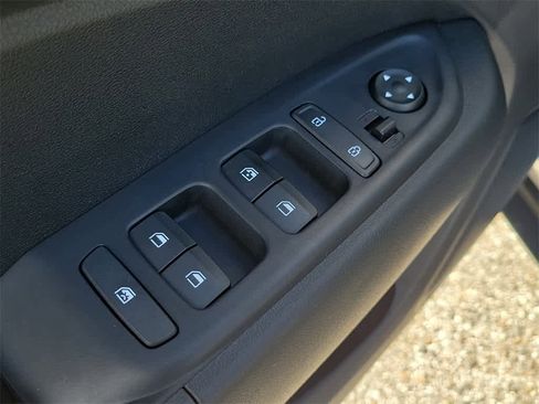 New 2026 Hyundai Venue SEL image 18