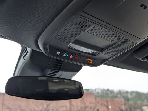 Used 2025 Chevrolet Traverse Z71 w/ Driver Confidence Package image 33