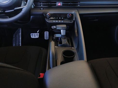 New 2026 Hyundai Elantra Sport FWD image 11