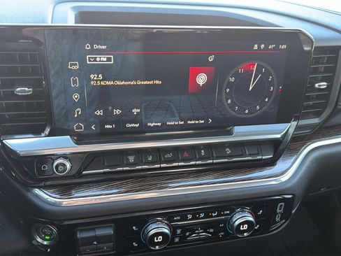 Used 2024 GMC Sierra 2500 SLE w/ SLE Convenience Package image 25