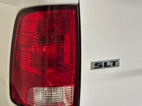 Used 2018 RAM 1500 Classic SLT image 45