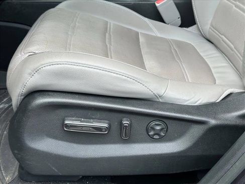 Used 2017 Honda CR-V Touring image 20