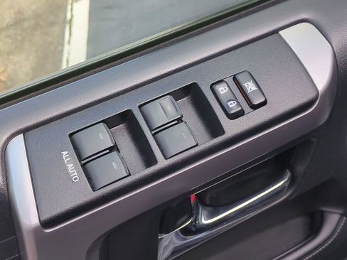 Used 2024 Toyota 4Runner SR5 Premium image 13