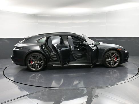 Certified 2023 Porsche Taycan 4S image 39