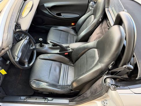 Used 1997 Porsche Boxster RWD image 27
