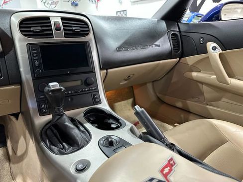 Used 2005 Chevrolet Corvette Coupe w/ Preferred Equipment Group image 16