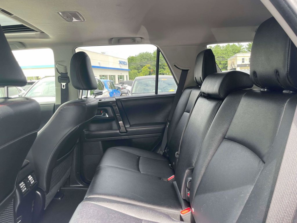 Used 2019 Toyota 4Runner TRD Off-Road Premium AWD/4WD image 9