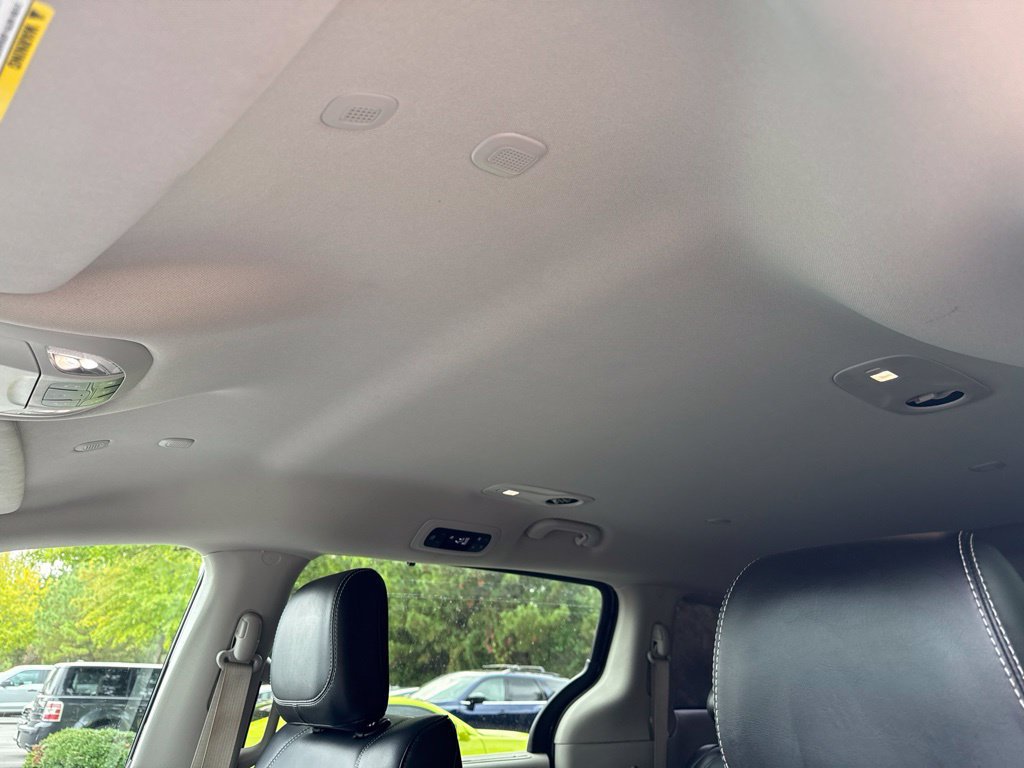 Used 2024 Chrysler Pacifica Touring-L FWD image 29