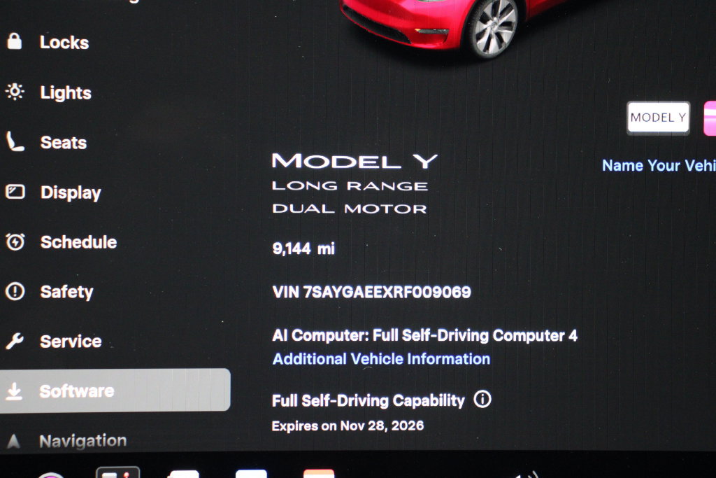 Used 2024 Tesla Model Y Long Range AWD/4WD image 30