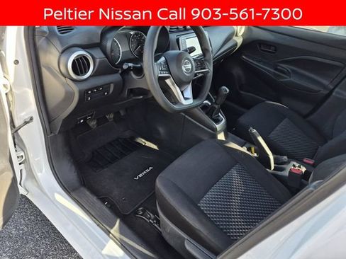 Used 2021 Nissan Versa S FWD image 15