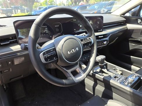 New 2025 Kia K5 EX image 12