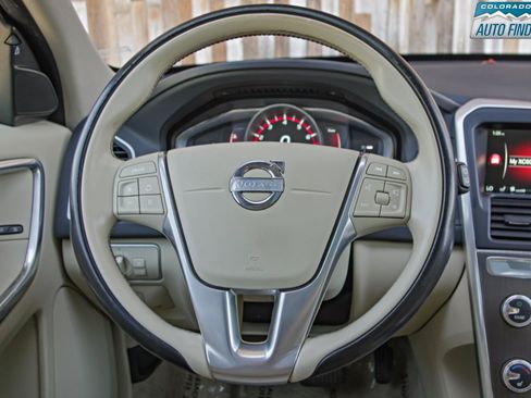 Used 2015 Volvo XC60 T5 AWD/4WD image 13
