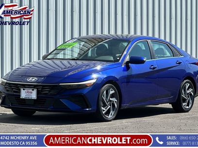 Used 2025 Hyundai Elantra SEL