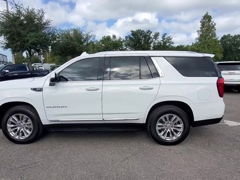 Used 2022 GMC Yukon SLT w/ SLT Premium Package image 42