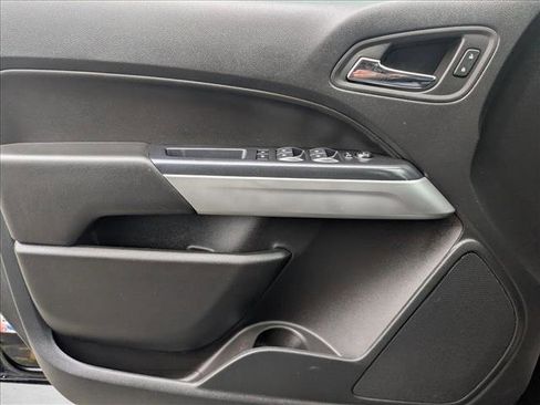 Used 2022 Chevrolet Colorado ZR2 image 24