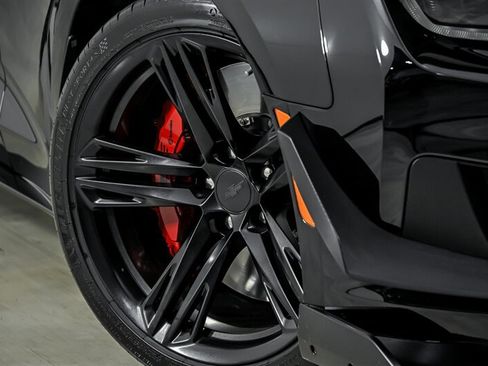Used 2018 Chevrolet Camaro ZL1 RWD image 3