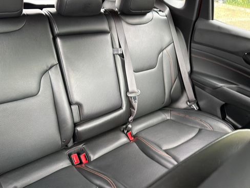 Used 2023 Jeep Compass Limited AWD/4WD image 35