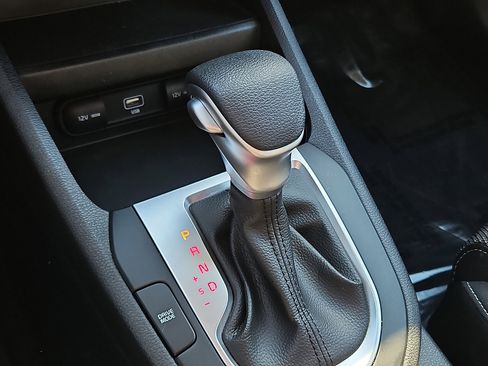 Used 2022 Kia Forte LXS image 14