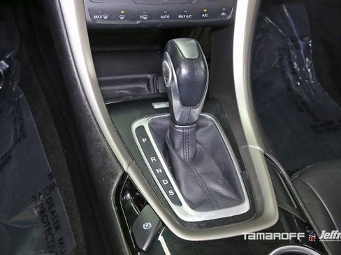Used 2013 Ford Fusion SE image 10