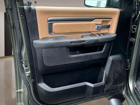 Used 2021 RAM 1500 Classic SLT AWD/4WD image 21
