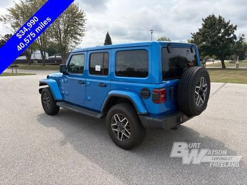 Used 2024 Jeep Wrangler Unlimited Sahara AWD/4WD image 4