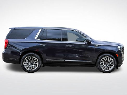 Used 2023 GMC Yukon Denali Ultimate AWD/4WD image 6