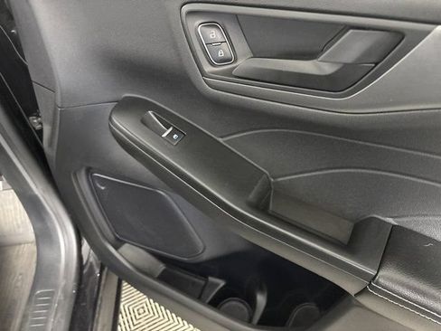 Used 2023 Ford Escape Active w/ Tech Pack #1 AWD/4WD image 30