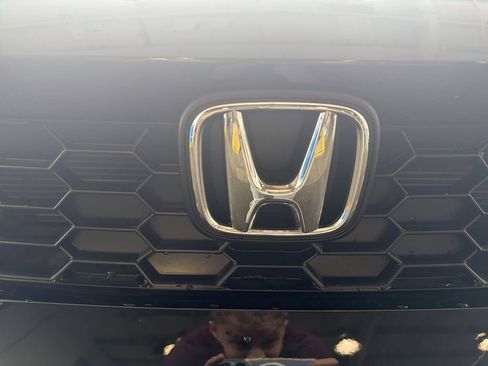 Used 2025 Honda Civic Sport image 31