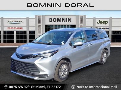 Used 2023 Toyota Sienna LE