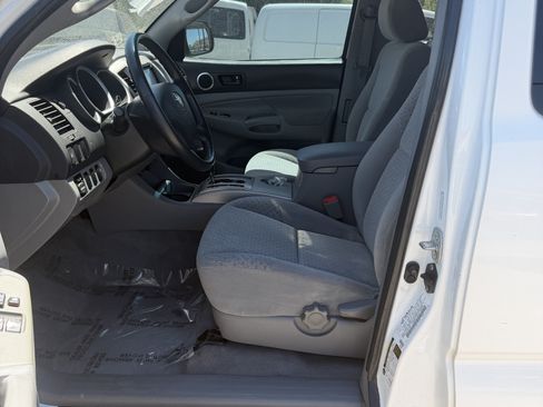 Used 2008 Toyota Tacoma PreRunner RWD image 11