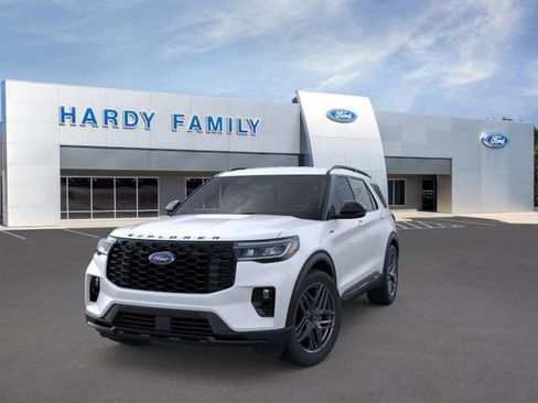 New 2025 Ford Explorer ST-Line w/ Premium Package image 2